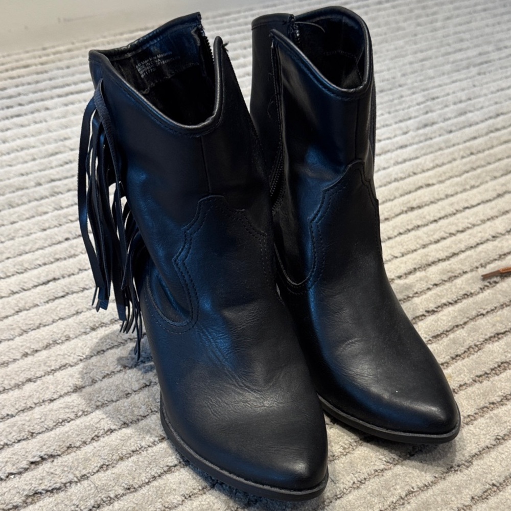 Wild Fable Black Ankle Boots Western Style